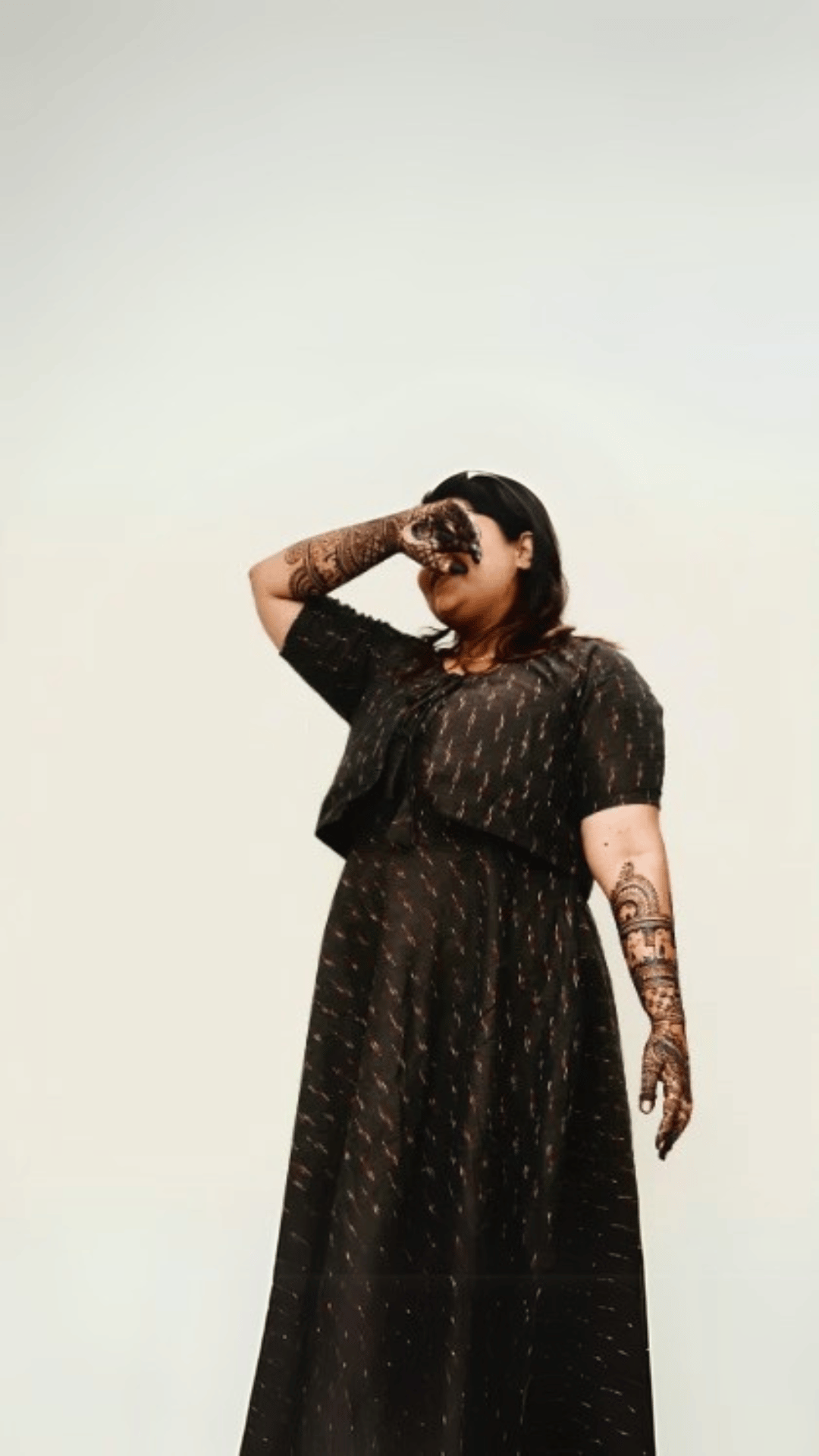 Ikkat Knee Length Gown with Shrug - Image 2