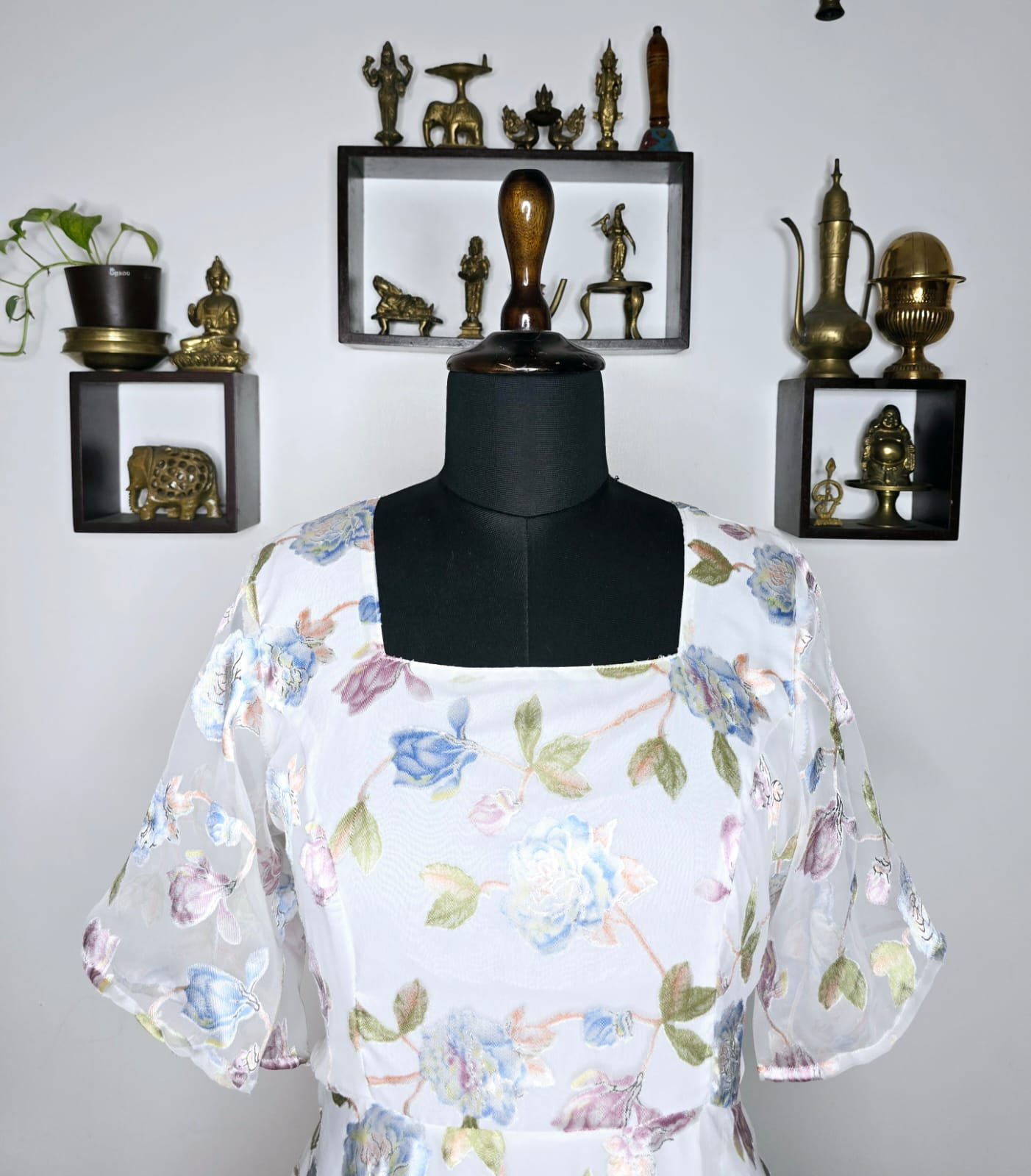 Brasso gown - Image 2