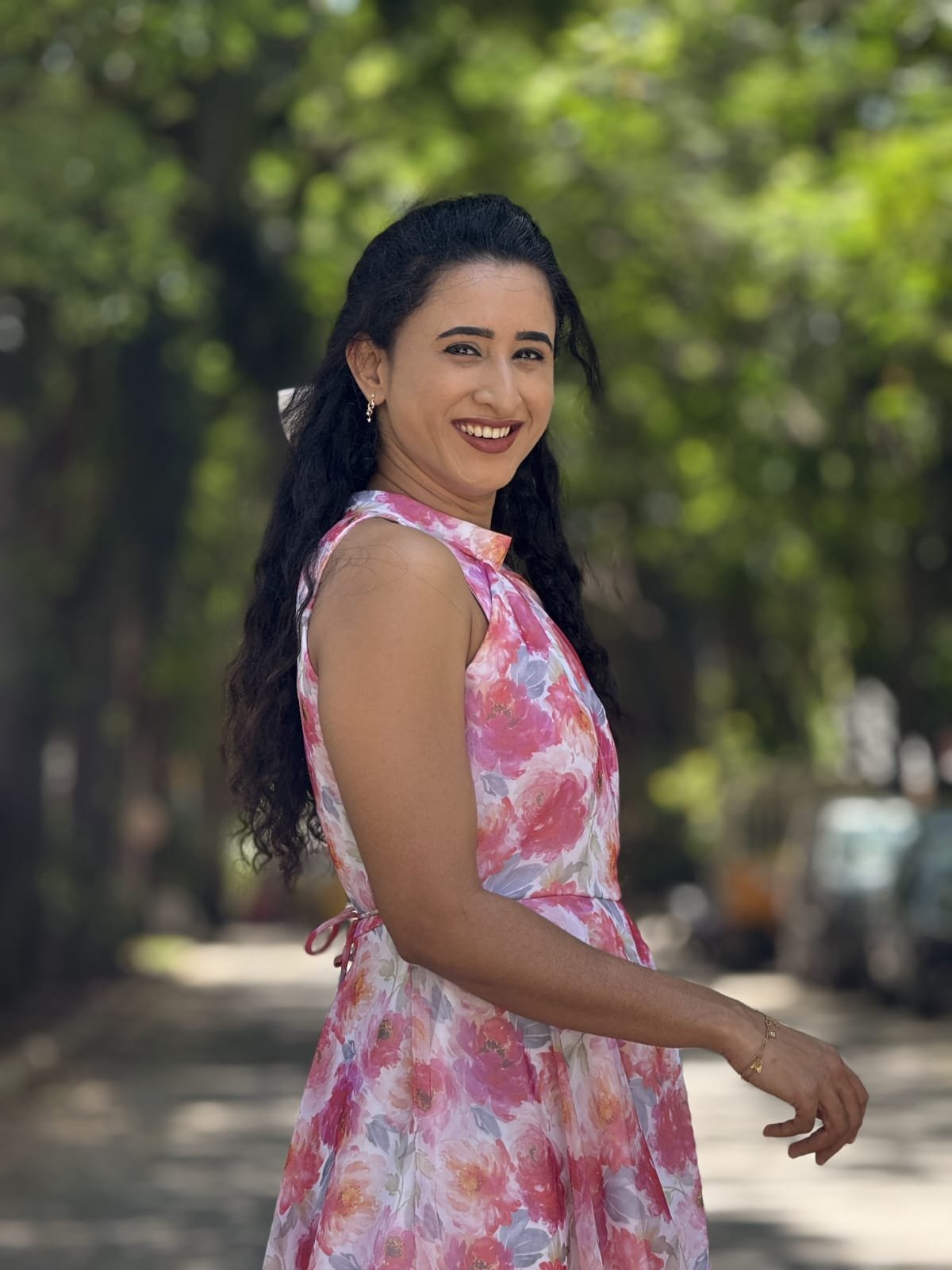 floral georgette knee length gown - Image 3